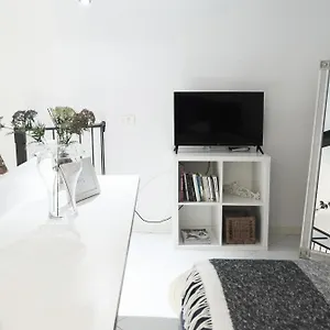 Comecasa Grazioso Loft In Crocetta Near Mangiagalli Apartment Milan